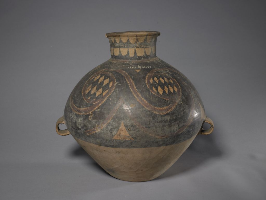 图片[1]-Majiayao Culture Painted Pottery Vortex Diamond Geometric Pattern Double Series Pot-China Archive